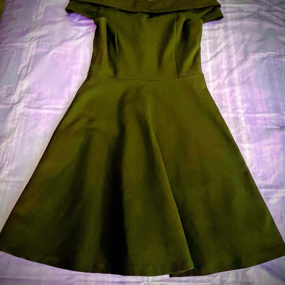 Lulu’s Off the Shoulder Black Mini Dress Size: Medium - Picture 12 of 12